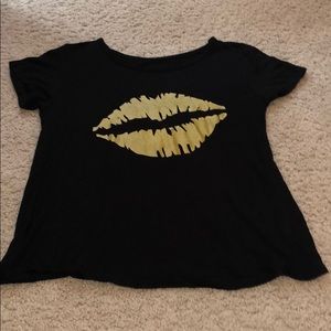 Summer/ Spring tee shirt very comfy and light!